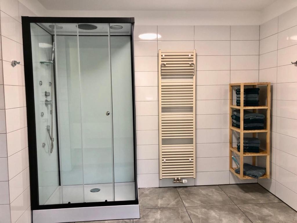 Dachgeschosswohnung Mit Seeblick Ahrensbok Ngoại thất bức ảnh