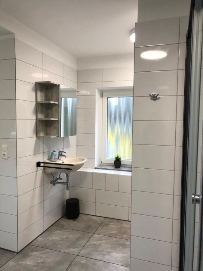 Dachgeschosswohnung Mit Seeblick Ahrensbok Ngoại thất bức ảnh