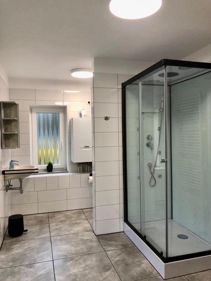 Dachgeschosswohnung Mit Seeblick Ahrensbok Ngoại thất bức ảnh